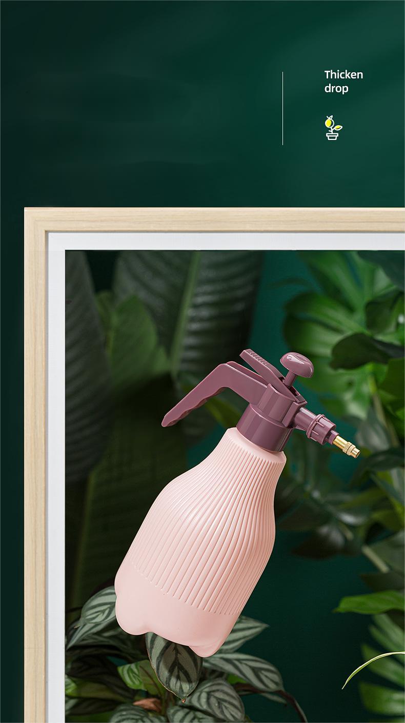 Nordic Colour Collision Watering Plastic Watering Can Home Gardening